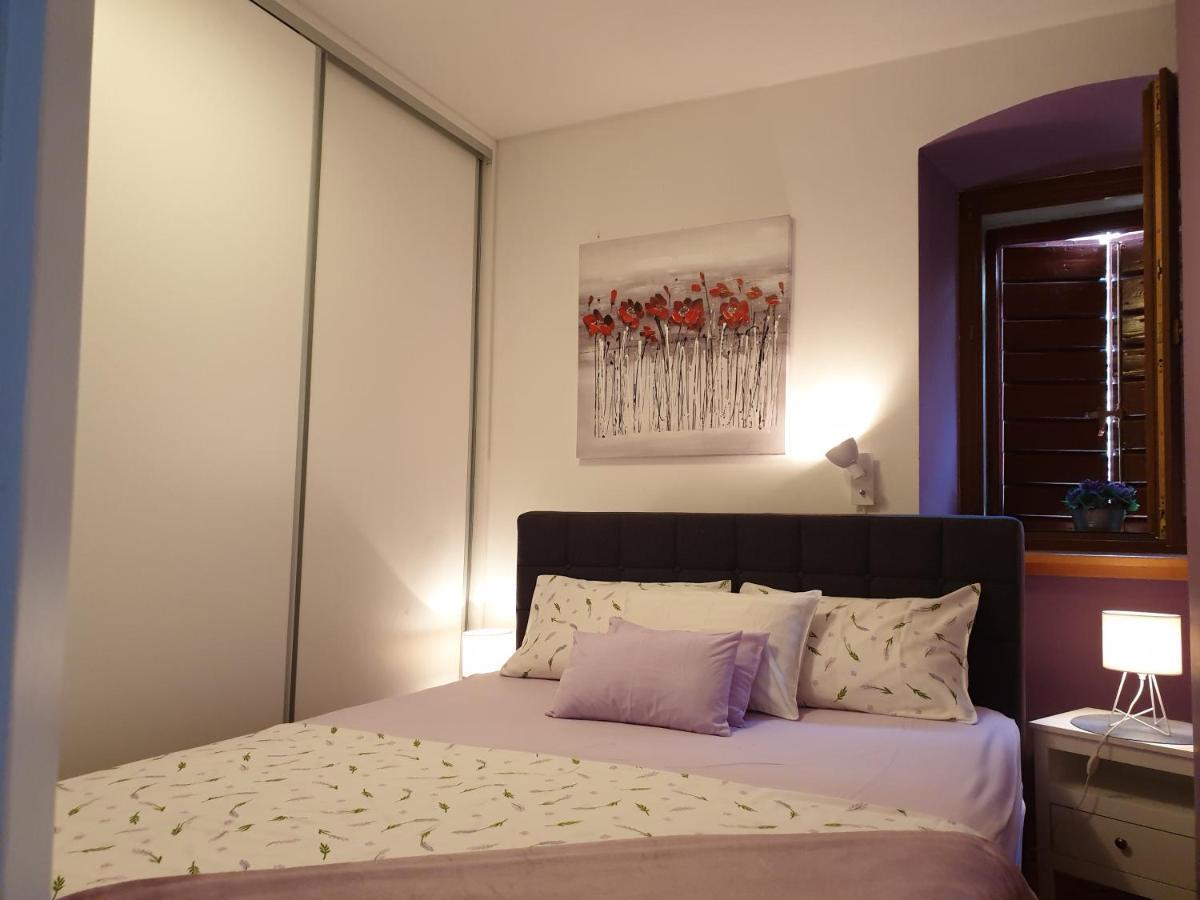 Apartments And Rooms Villa Lina Σπλιτ Εξωτερικό φωτογραφία