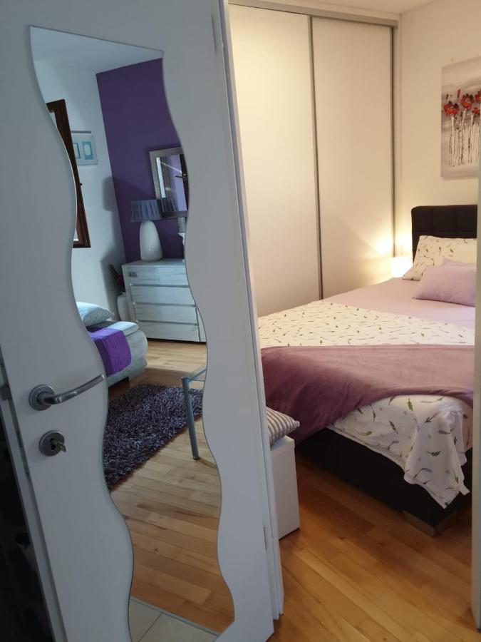 Apartments And Rooms Villa Lina Σπλιτ Εξωτερικό φωτογραφία