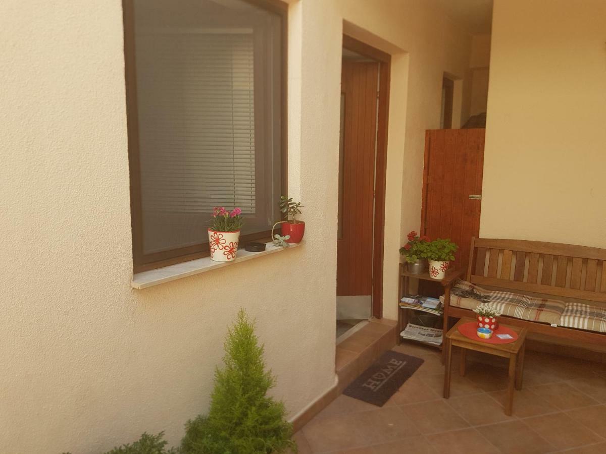 Apartments And Rooms Villa Lina Σπλιτ Εξωτερικό φωτογραφία