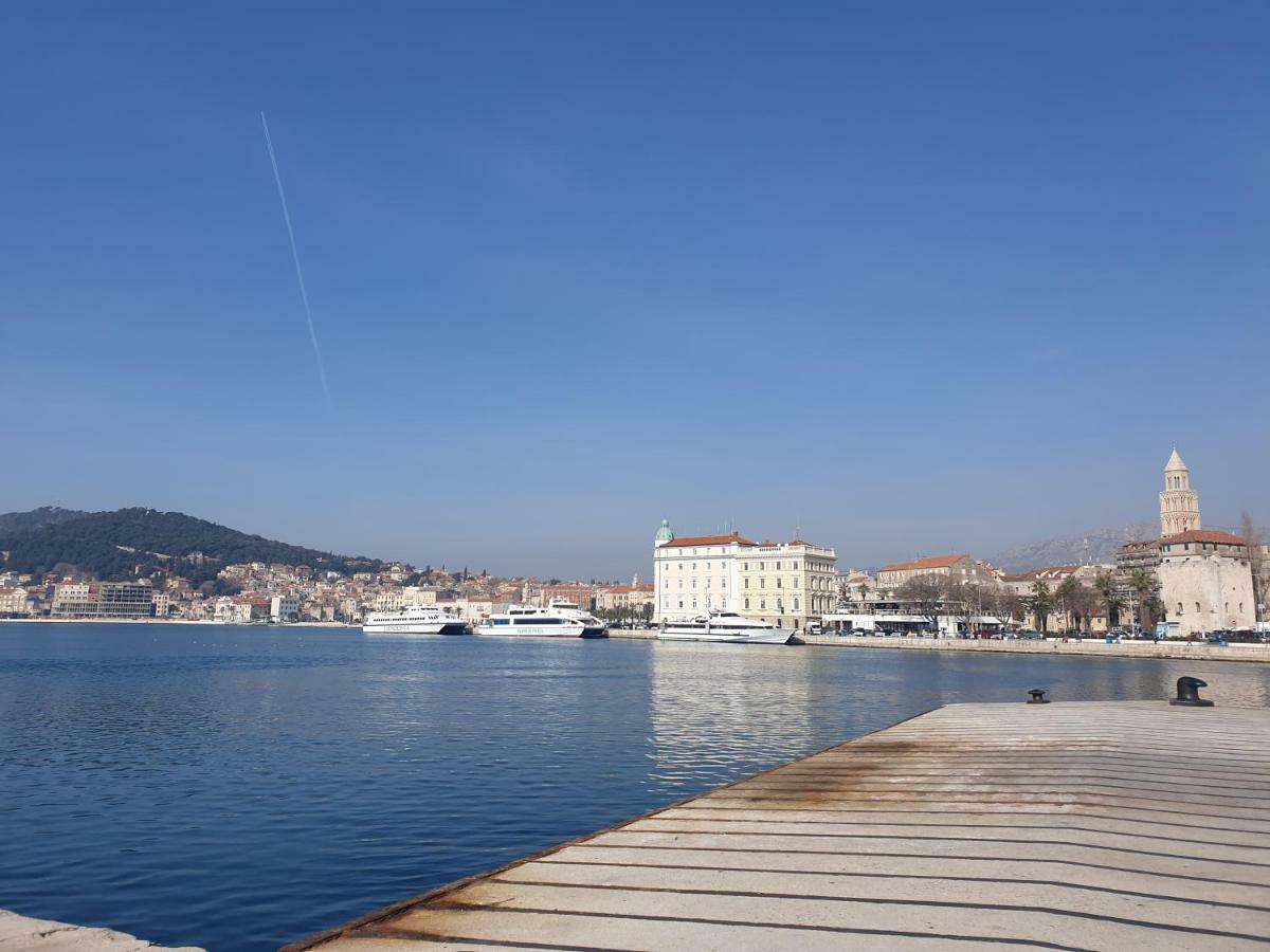Apartments And Rooms Villa Lina Σπλιτ Εξωτερικό φωτογραφία