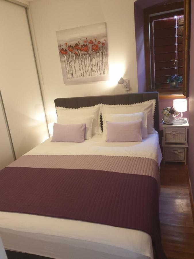 Apartments And Rooms Villa Lina Σπλιτ Εξωτερικό φωτογραφία